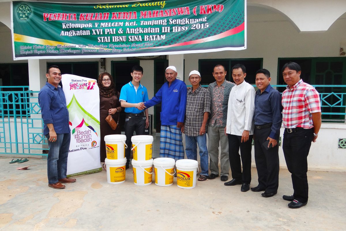 Bedah Rumah Ibadah Bersama Batam Pos (2015)