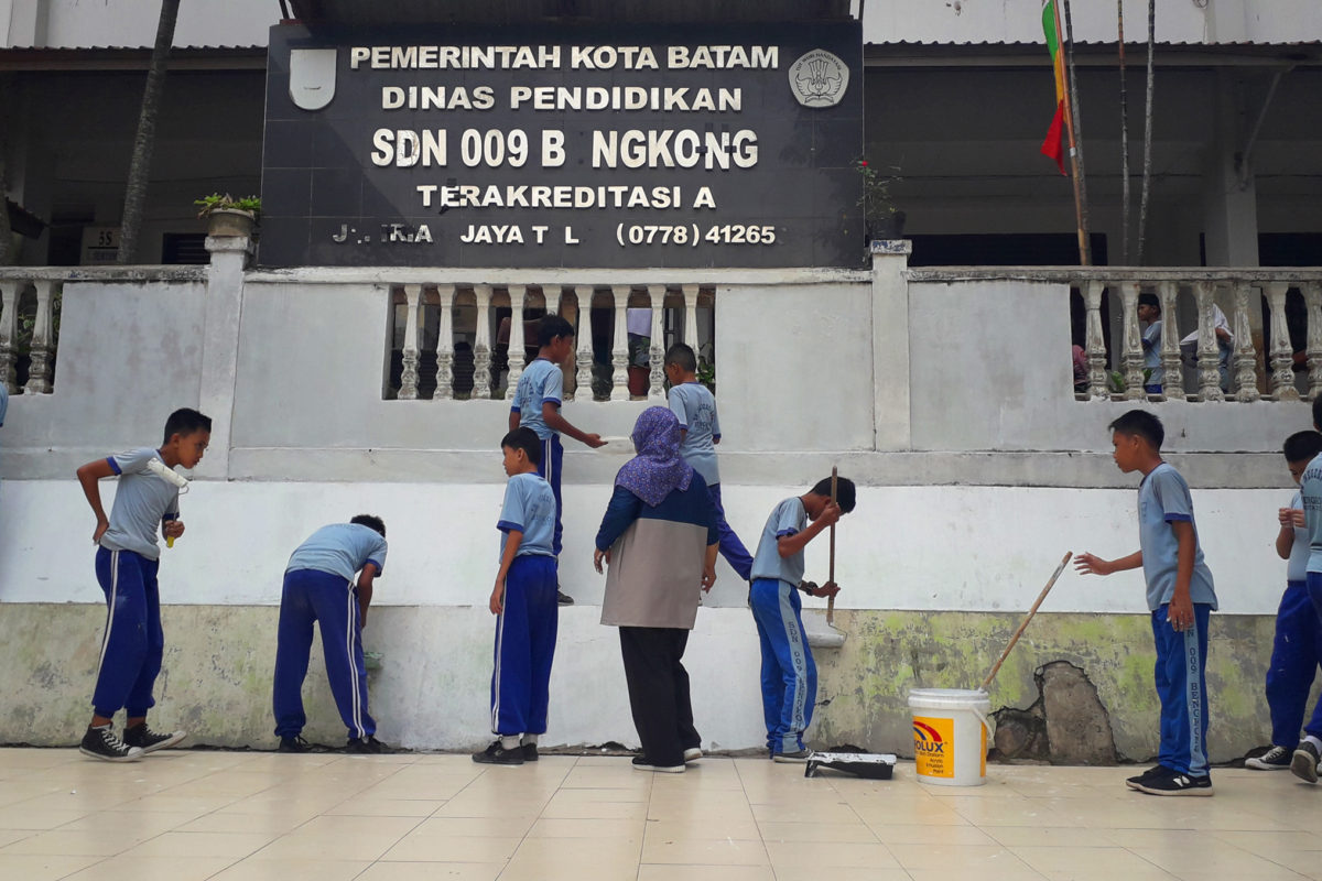 SUMBANGAN CAT UNTUK SDN 009 BENGKONG BATAM (2018)