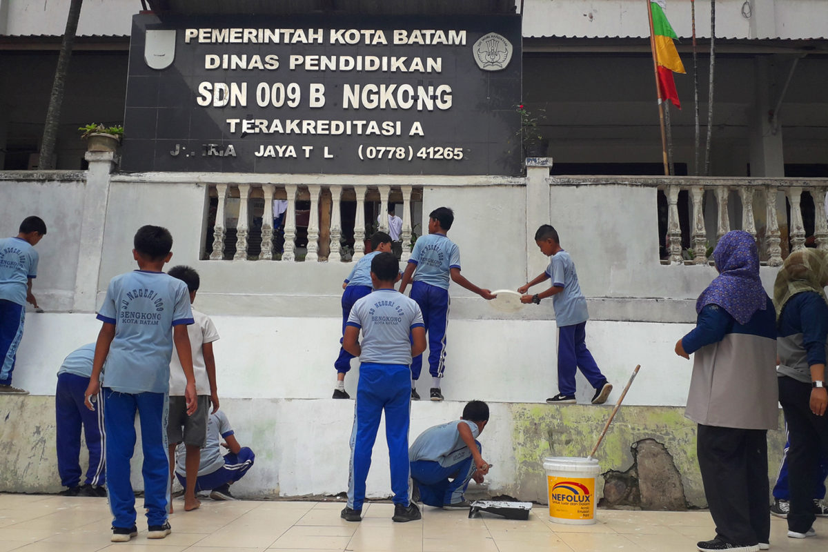 SUMBANGAN CAT UNTUK SDN 009 BENGKONG BATAM (2018)