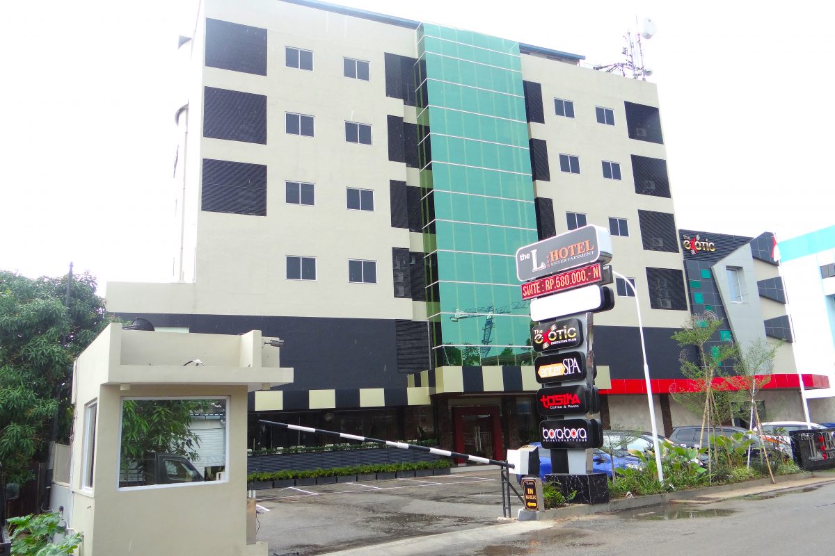 L-Hotel